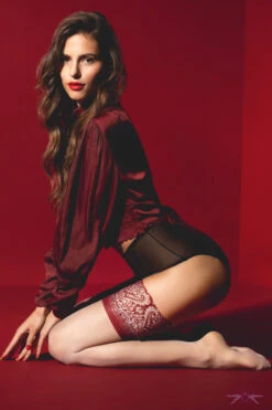 Fiore Arabesque Hold Ups