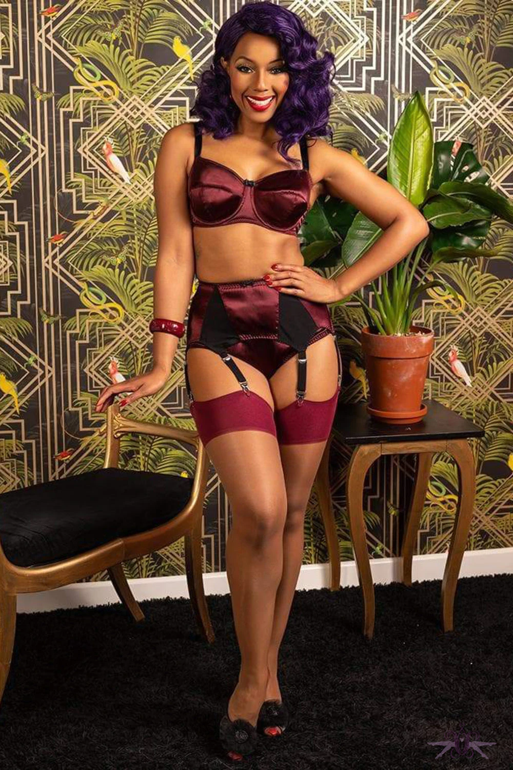 What Katie Did Contrast Nutmeg/Claret Seamed Stockings 4 What Katie Did Contrast Nutmeg/Claret Seamed Stockings - Image 2